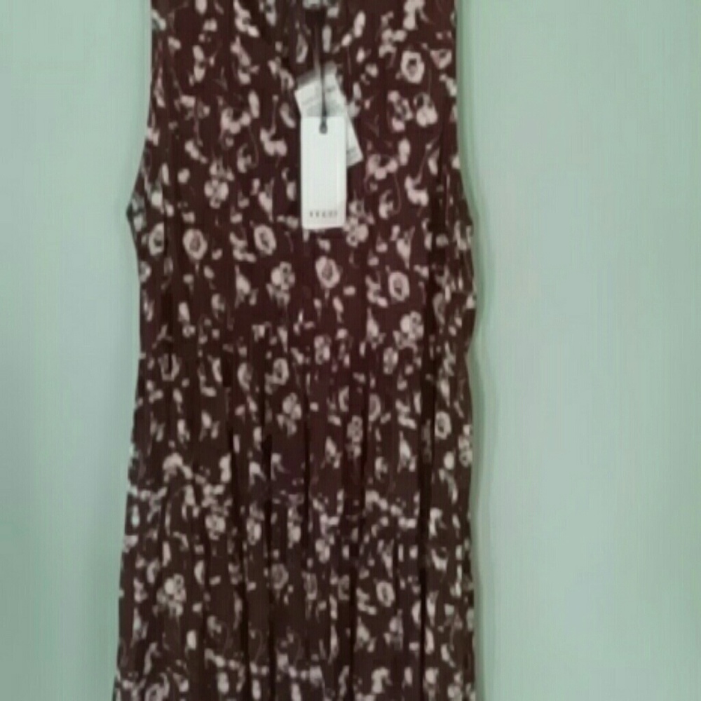 New Blouse maroon with flowers